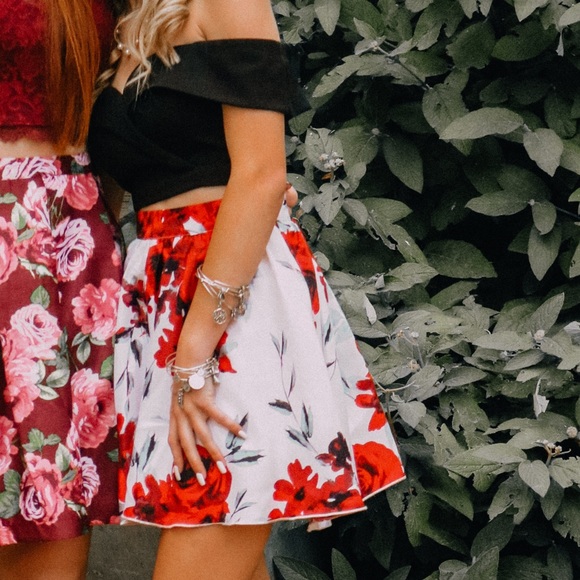 Two Piece Red Roses Dress - Picture 2 of 6